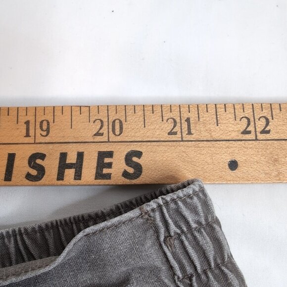 L.L. Bean Men's Gray Comfort Elastic Waist Band Cargo/Trail Shorts, Size 46 - Picture 7 of 9